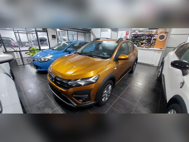 Dacia Sandero Stepway 1.0 100cv glp foto 2